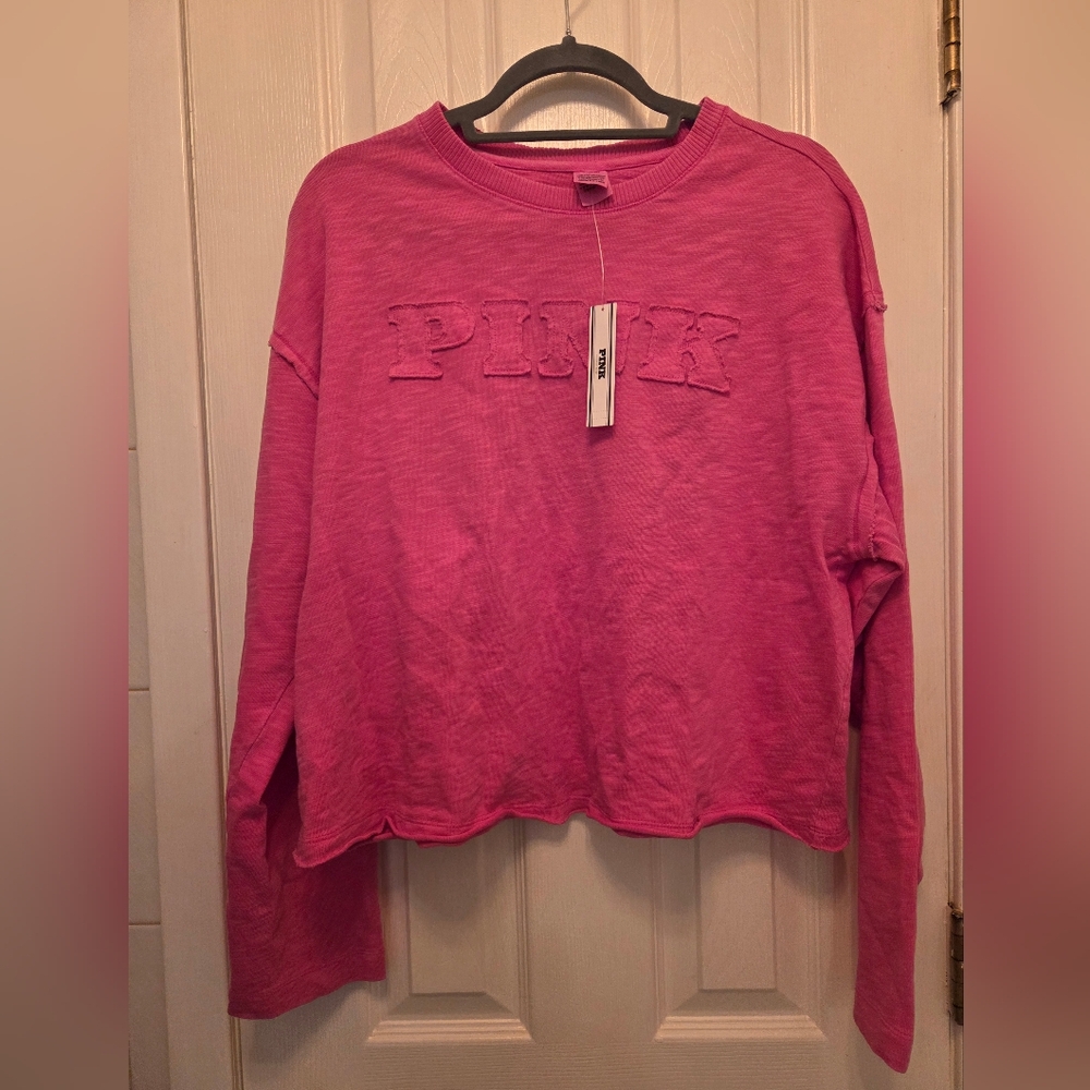 PINK Logo Lightweight Crewneck Pullover - Size M - BRAND NEW! HOT ITEM!